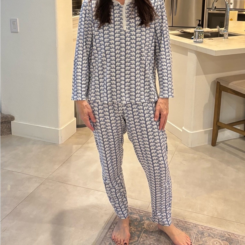 Roller Rabbit Hathi Blue and White Elephant Pajama Set